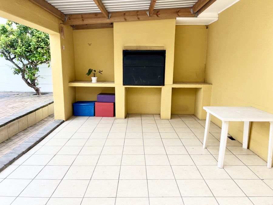 4 Bedroom Property for Sale in Churchill Estate Western Cape